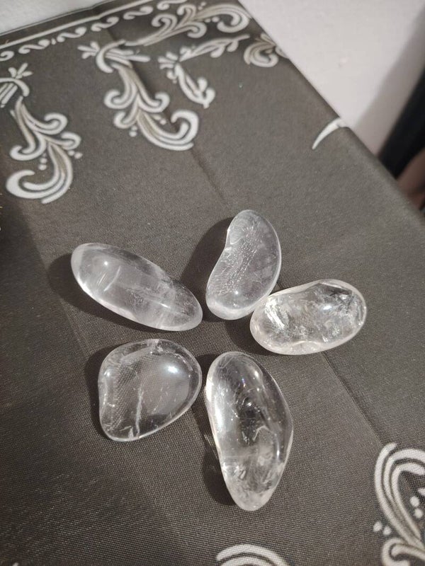 CANTO RODADO GRANDE CUARZO CRISTAL