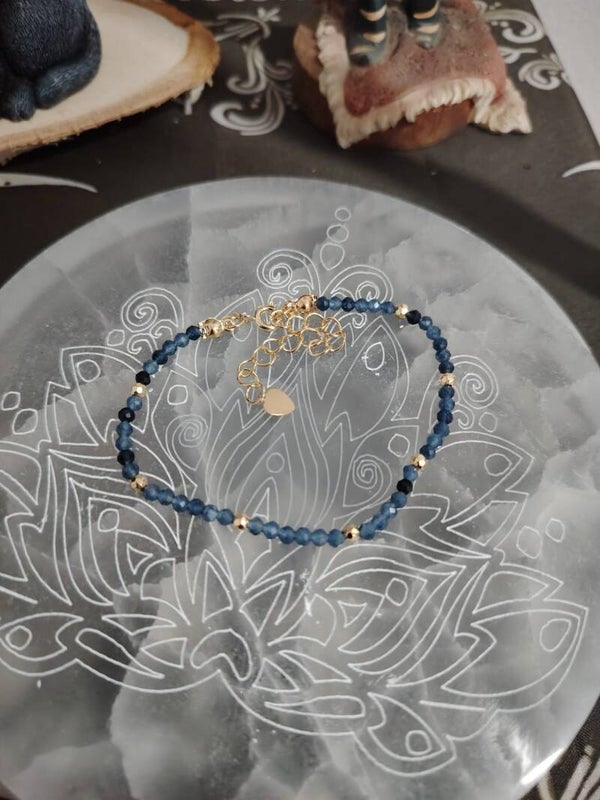 PULSERA DE PIEDRAS DE LAPISLAZULI