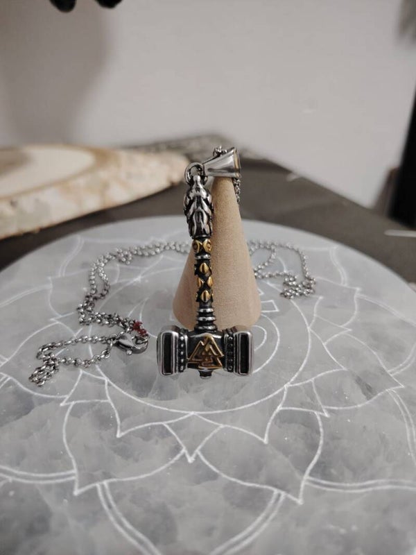 Martillo de Thor con Valkanut