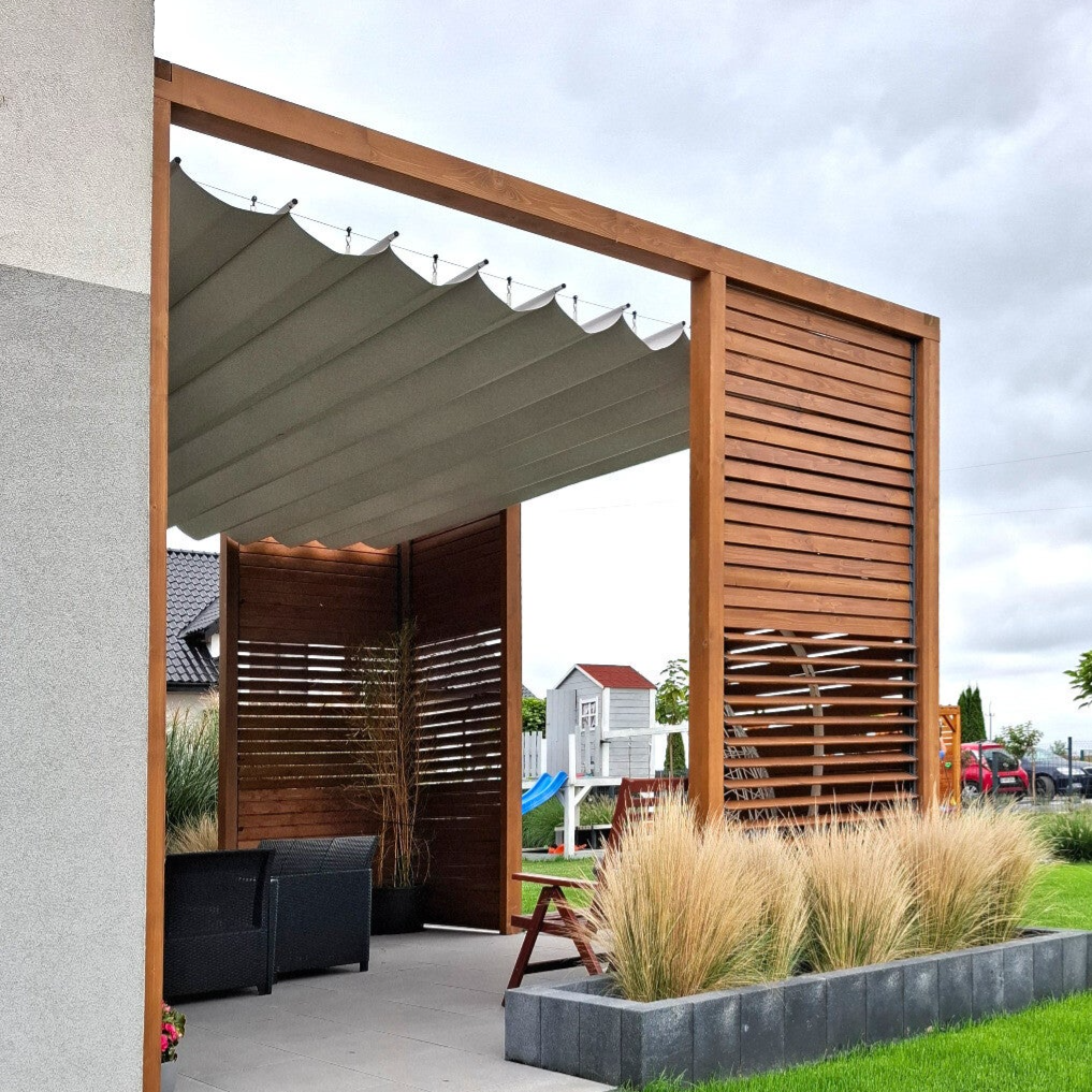 Zadaszenie pergoli – system SlideCanopy na tarasie