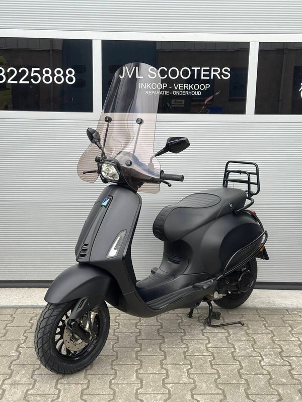 Vespa Sprint Notte 50cc 3v 4t 2019 Brom