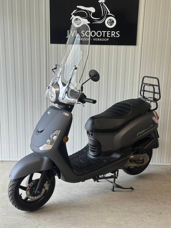 Sym Fiddle 2 50cc 4t 2020 Snor 1800km!