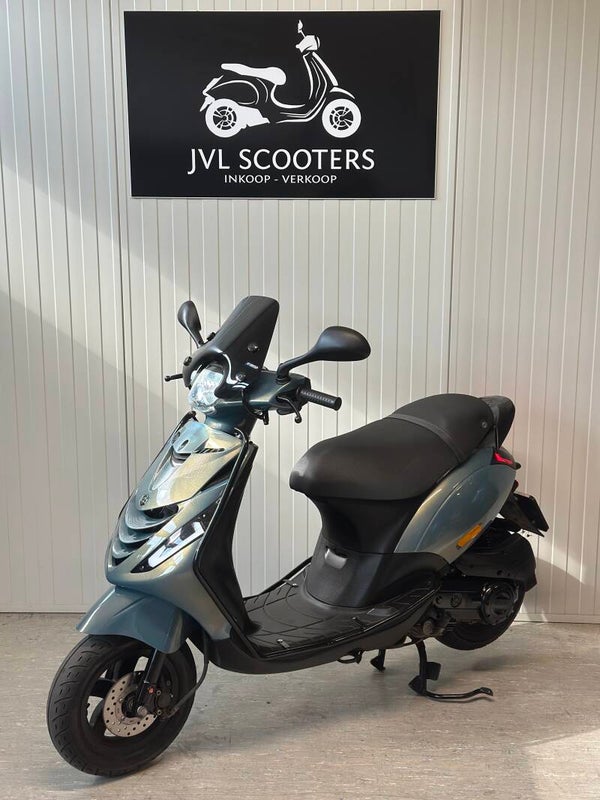 Piaggio Zip 50cc 3v 4t 2021 Brom