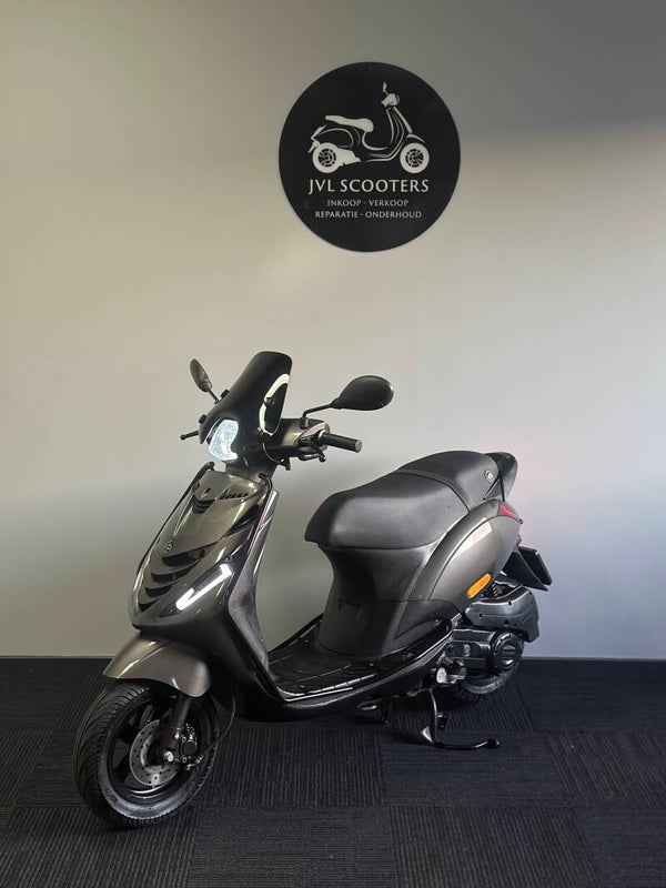 Piaggio Zip 50cc 3v 4t 2021 Brom