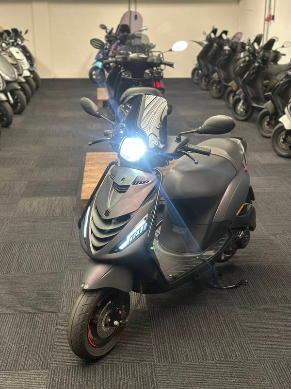 Piaggio Zip 50cc 3v 4t 2021 Brom 4350km!
