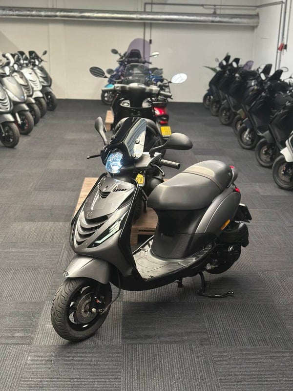 Piaggio Zip 50cc 3v 4t 2022 Brom