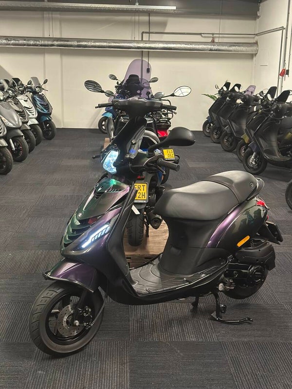 Piaggio Zip 50cc 3v 4t 2024 Brom 4400km!