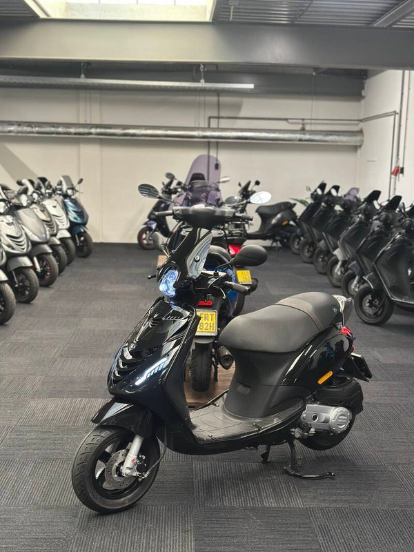 Piaggio Zip 50cc 3v 4t 2024 Brom 1000km!