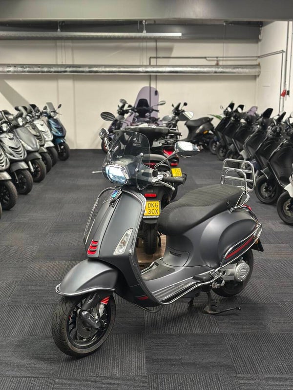 Vespa Sprint 50cc 3v 4t 2022 Brom