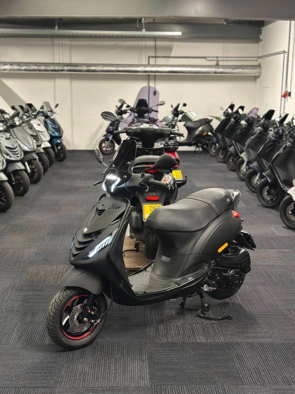 Piaggio Zip 50cc 3v 4t 2021 Brom