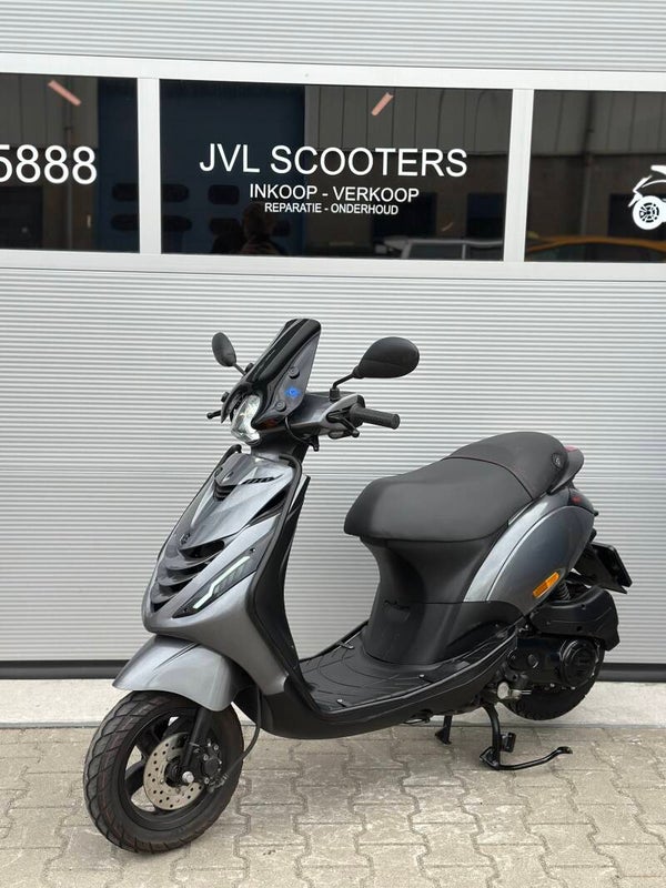 Piaggio Zip 50cc 3v 4t 2022 Brom