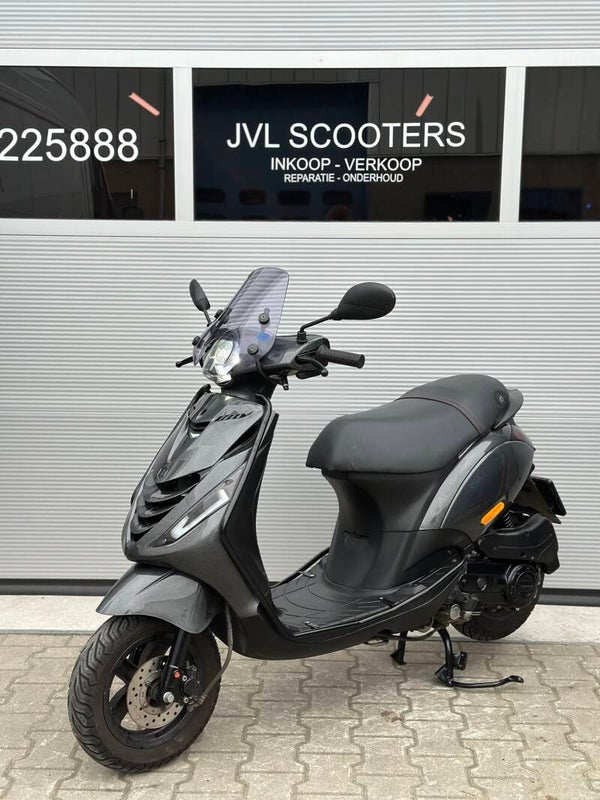Piaggio Zip 50cc 3v 4t 2023 Brom
