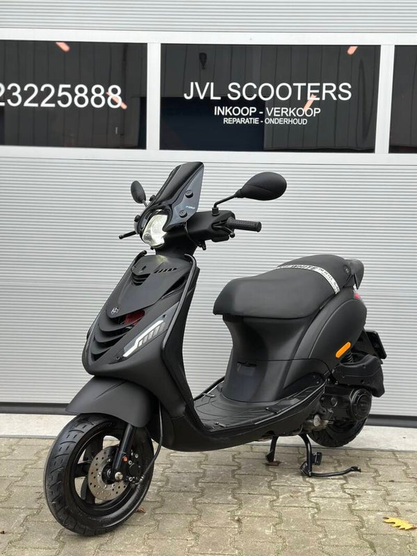 Piaggio Zip 50cc 3v 4t 2022 Brom