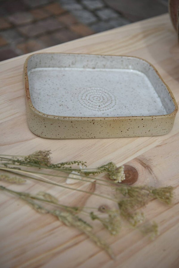 Auflaufform mit integrierter Reibe