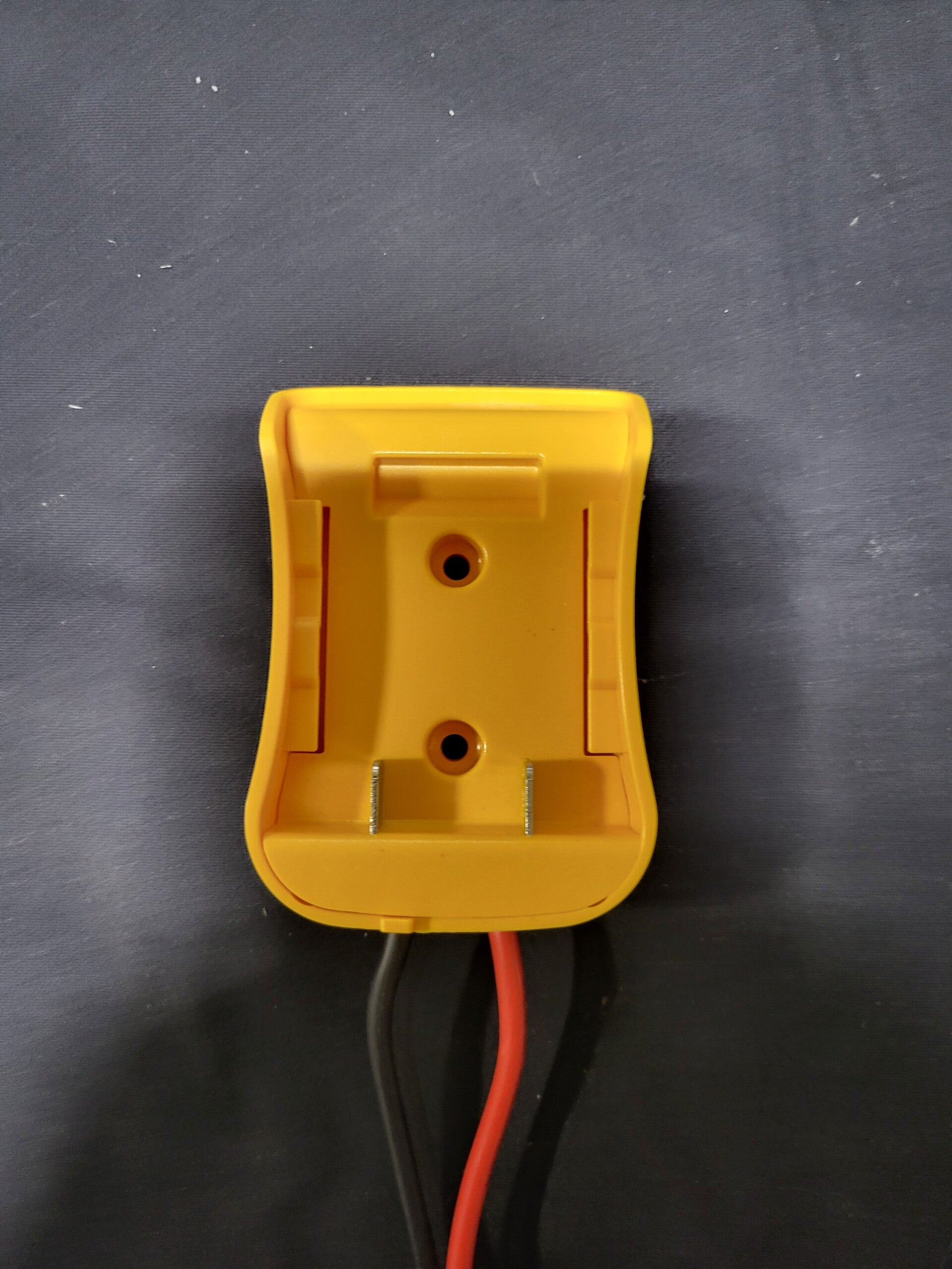 DEWALT BATTERY ADAPTER