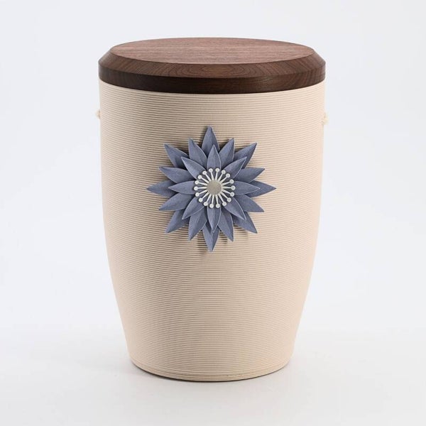 103401b Stille Blüte Blau Creme (Nuss)