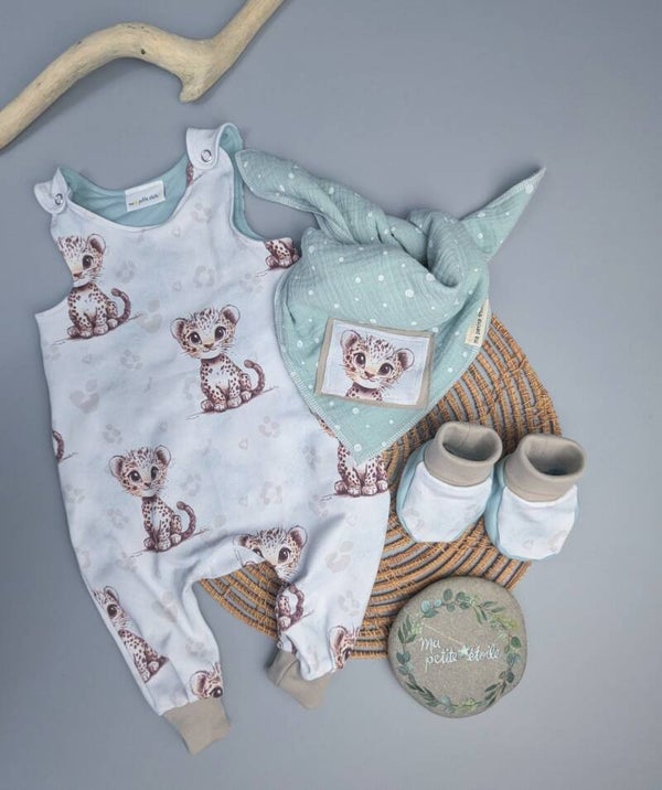 Strampler l Schneeleopard