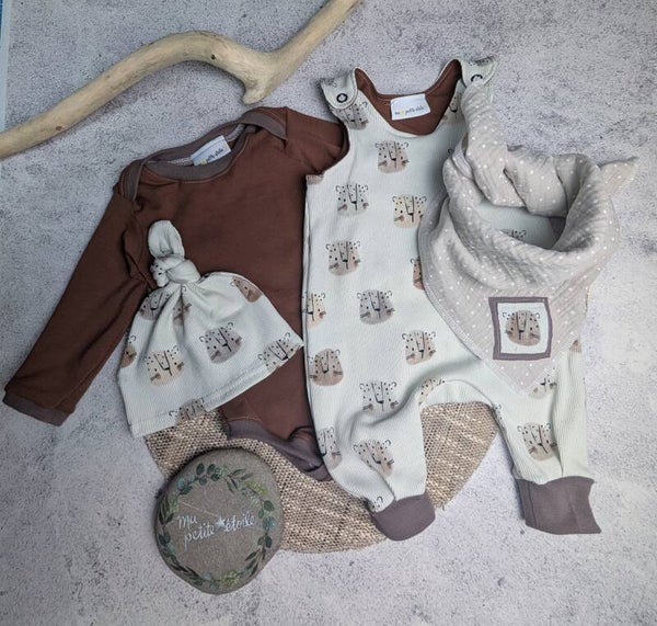 Set | Leopard I Strampler, Body, Chäppli und Nuscheli