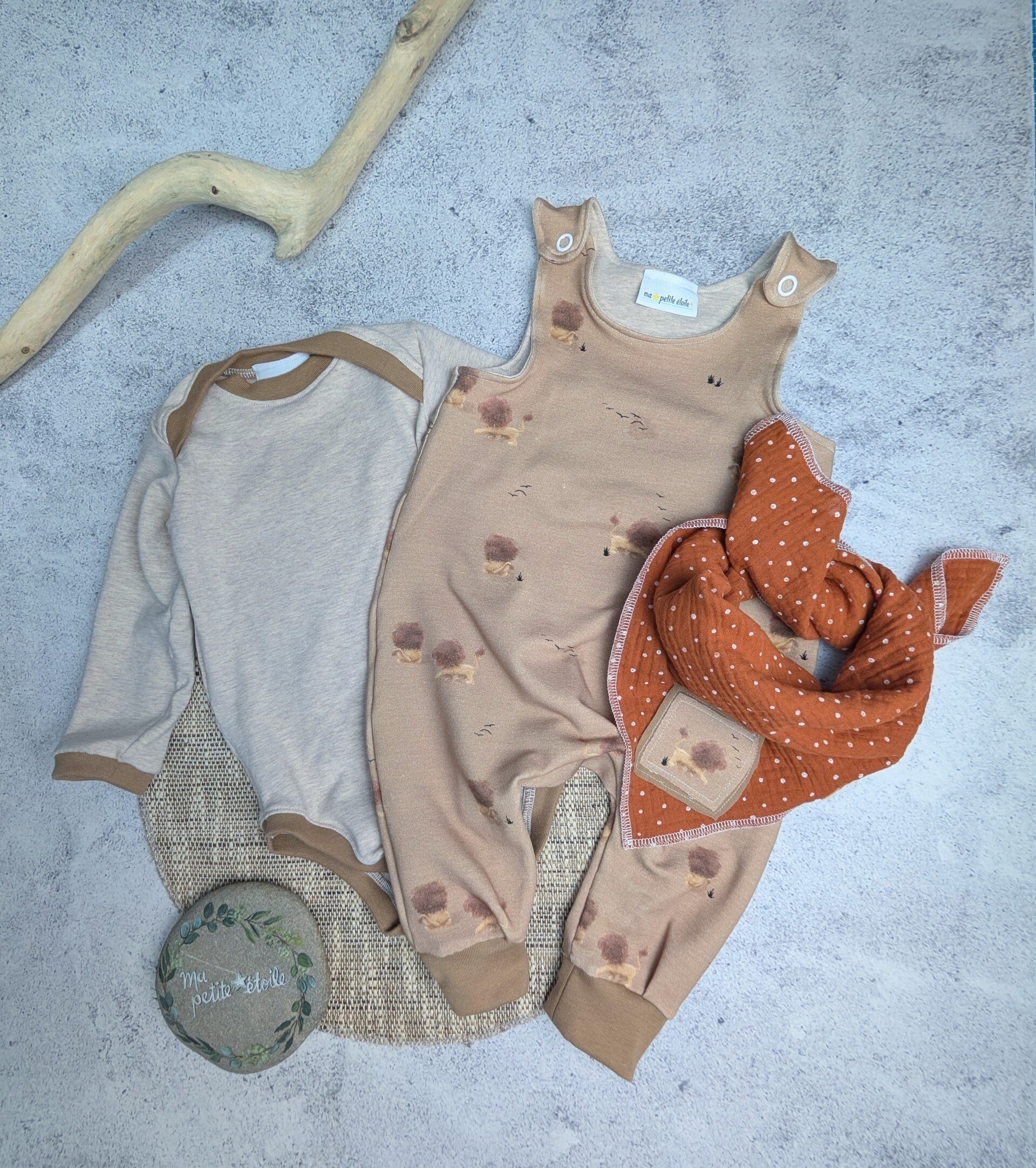 Set | Löwe l Strampler, Body und Nuscheli