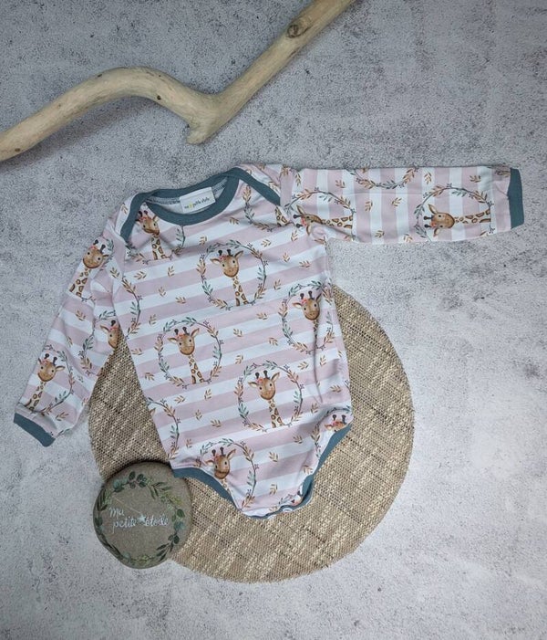 Body l Giraffe l gestreift