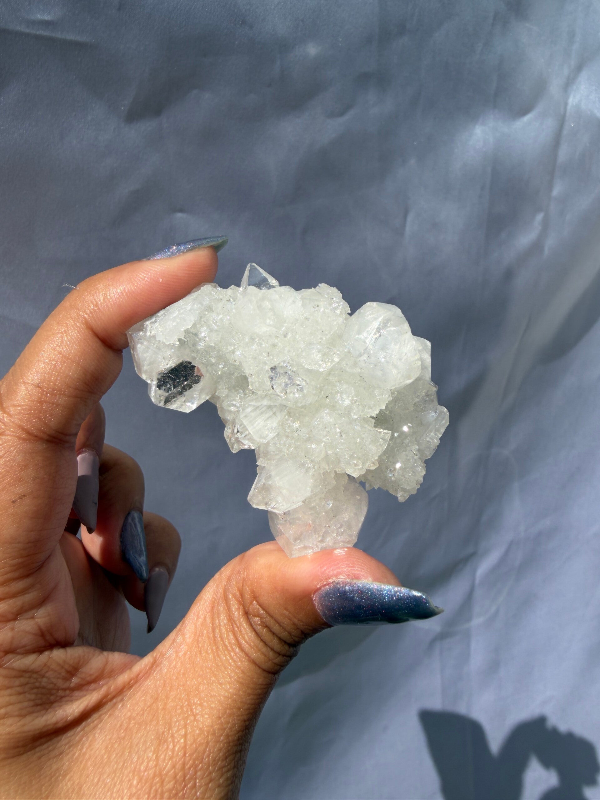 Apophyllite cluster E7