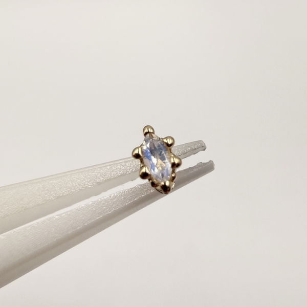 BVLA - 14KT Geel Goud - Cabochon Marquise Crown - Rainbow Moonstone