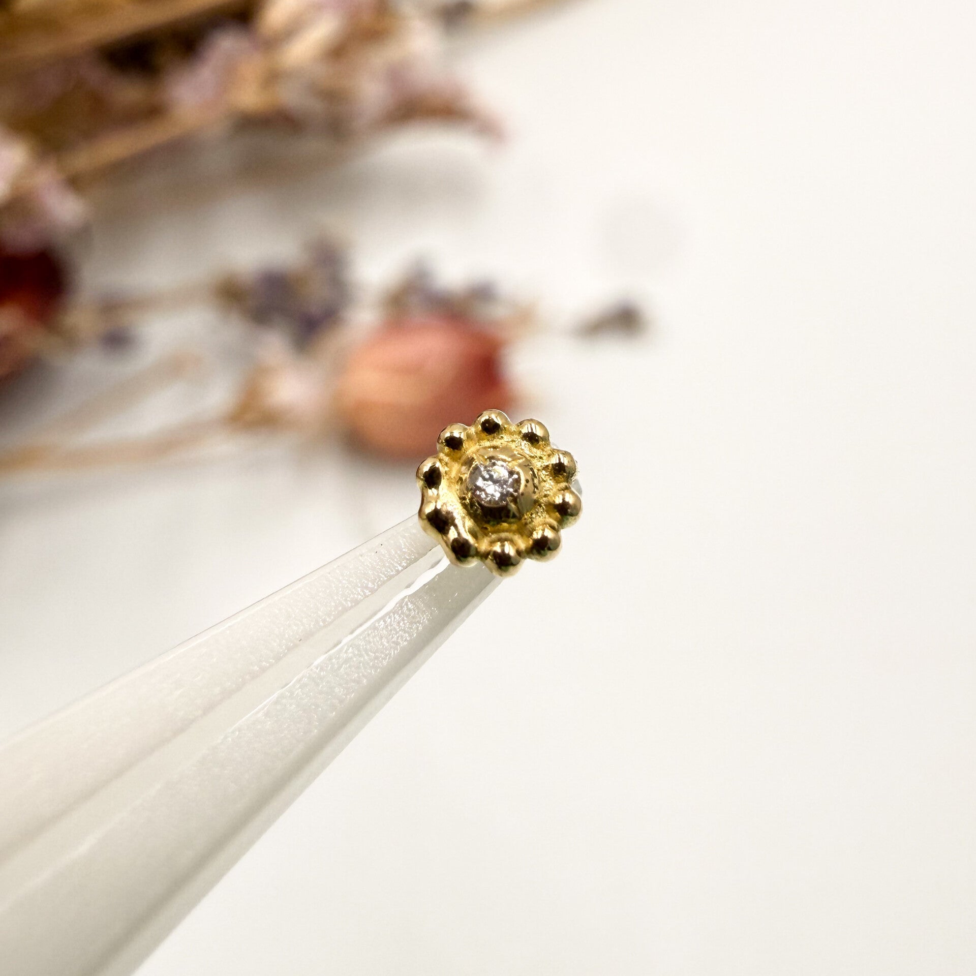 Beaded flower - Witte diamant - Genera YG