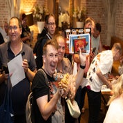 meet-en-greet-lion-king-199-van-208-standard.jpg