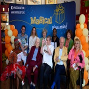 meet-en-greet-lion-king-94-van-208-standard-nj7x8n.jpg
