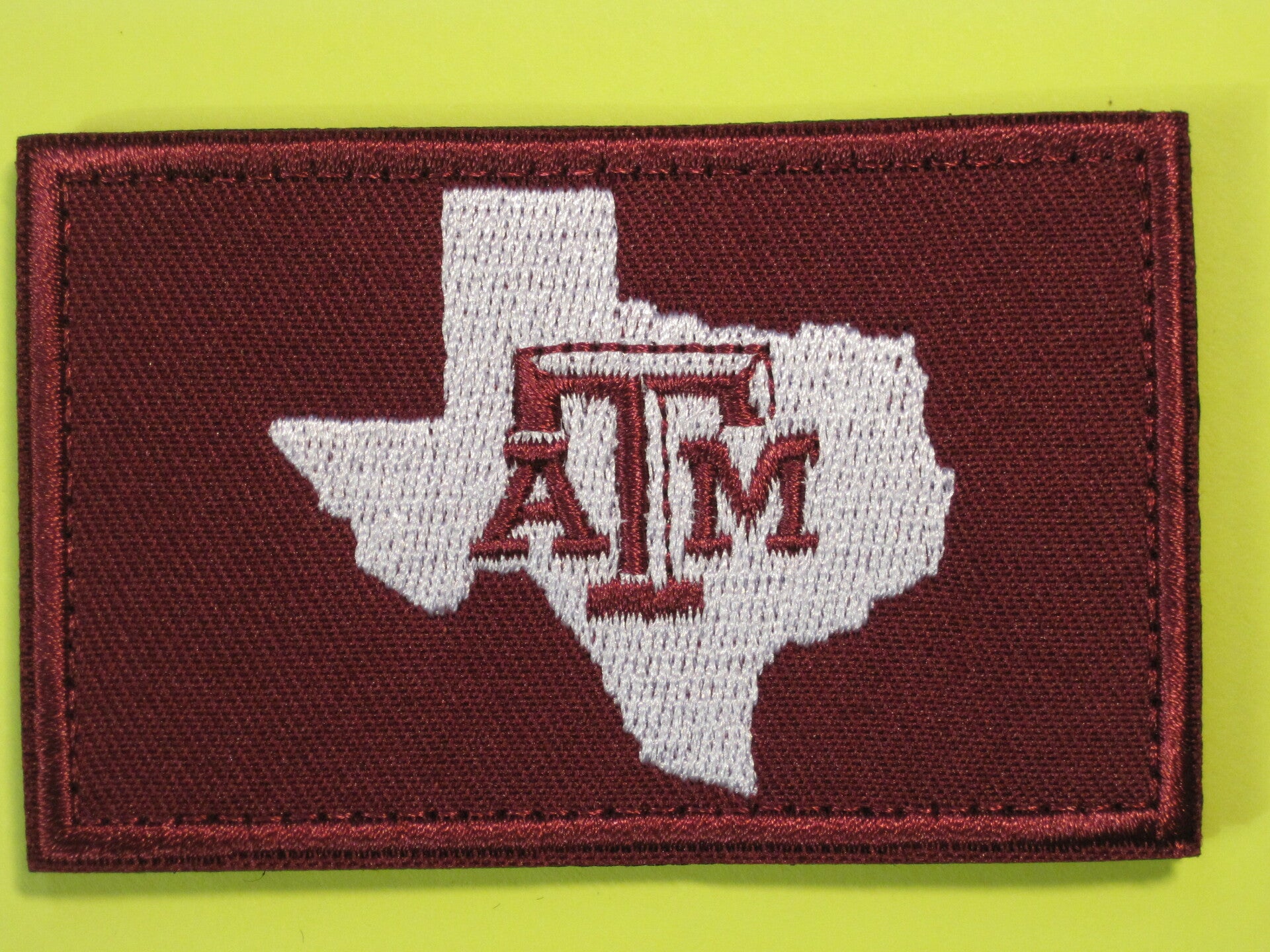 TEAM SPORTS - COLLEGE MORALE PATCH CHOICE LOOK! HOOK BACK!