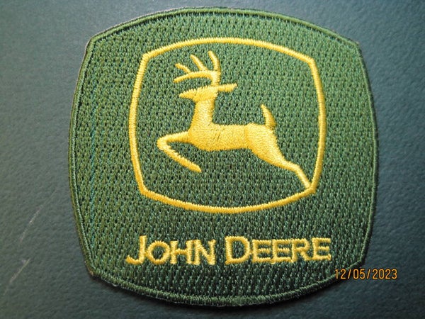 JOHN DEERE TRACTOR PATCH CREST SIZE IRON ON / SEW ON