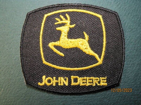 JOHN DEERE INDUSTRIAL TRACTOR PATCH BLACK IRON ON / SEW ON