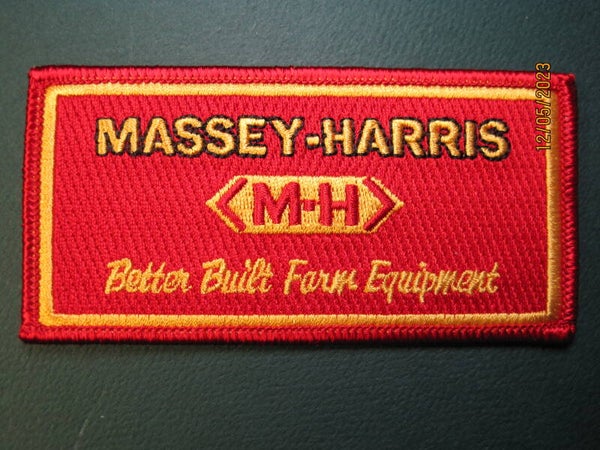 MASSEY - HARRIS TRACTOR CREST SIZE IRON ON / SEW ON