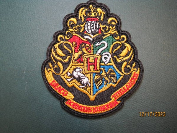HARRY POTTER HOGWARTS MORALE PATCH HOOK BACK