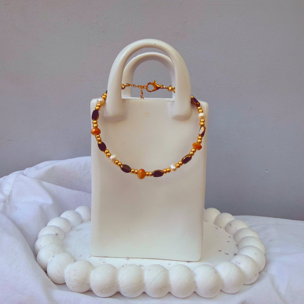 armbanden - timeless -  goud camel zoetwaterparels