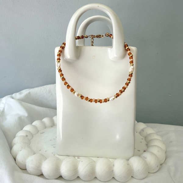 armbanden - timeless 18cm - camel zoetwater goud