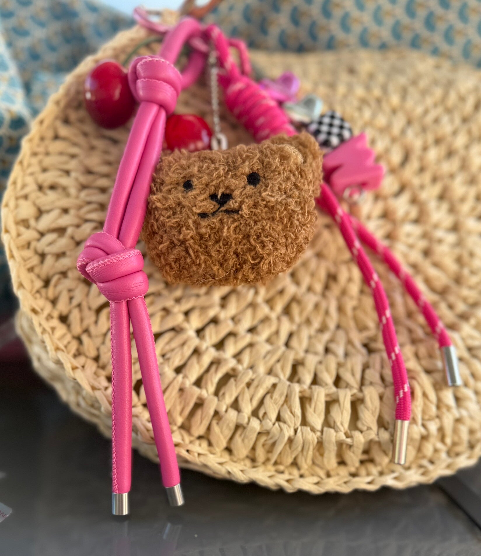 Sleutelhanger - beertje met kers