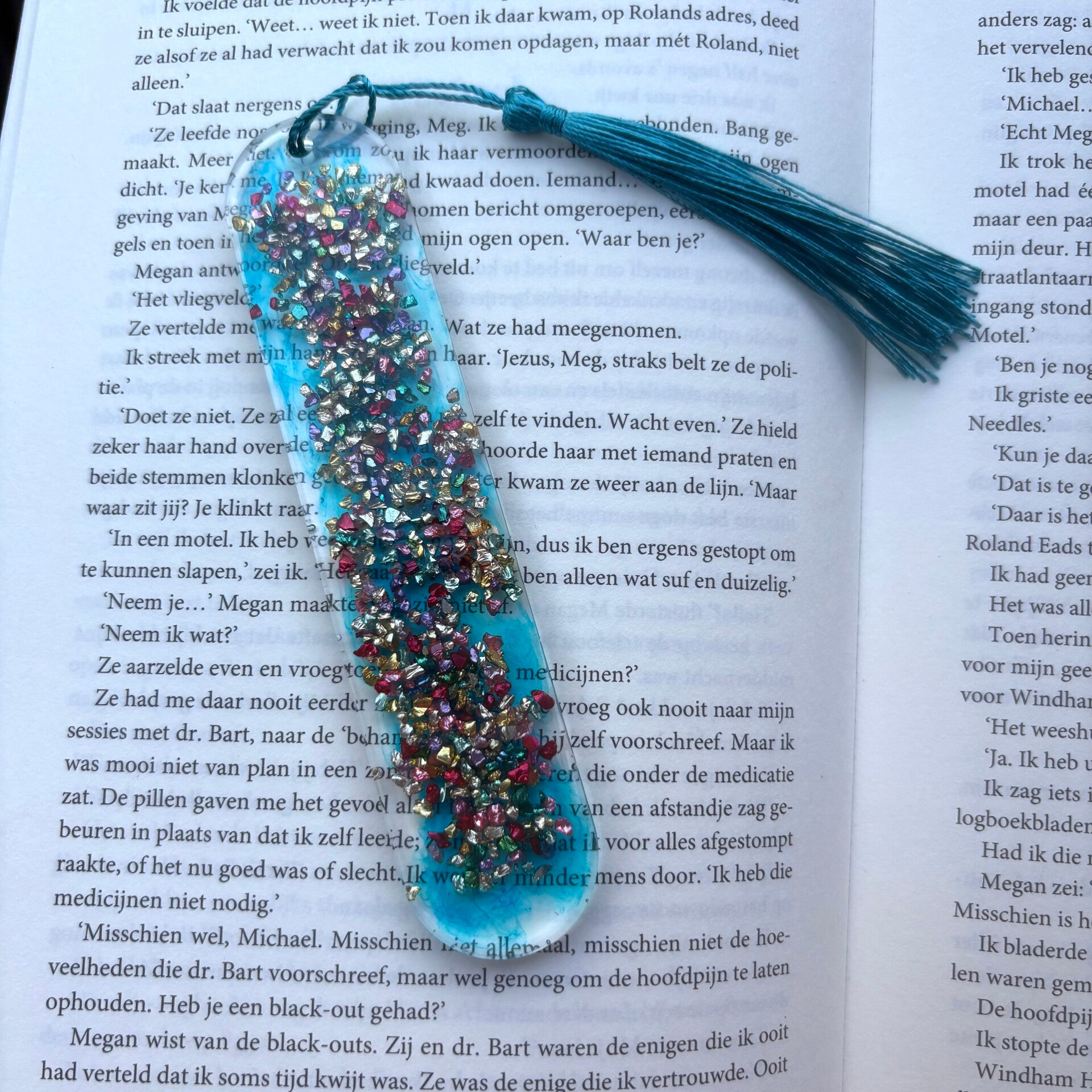 Epoxy - Art Gallery / blauw en steentjes