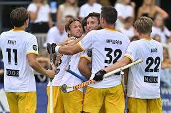 Nummer 1 tot 9 Zwart HC Den Bosch Uit shirt