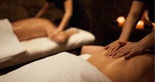 MASSAGE BRAS LOMI LOMI HAWAIEN RIVESALTES ESTHETICIENNE PROXIMITE DE PERPIGNAN 