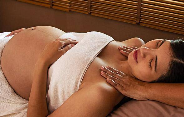 EVASION DES 5 CONTINENTS     Partez pour un voyage sensoriel unique avec notre massage 'Évasion des 5 continents', alliant les bienfaits des huiles bio et des huiles essentielles, pour une expérience de détente et de revitalisation inspirée des traditions