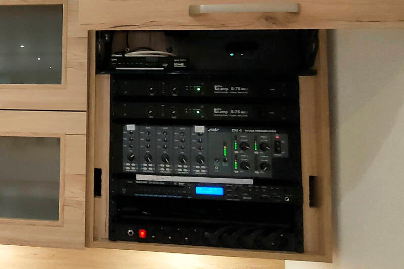 Multimedia Anlage mit SAT