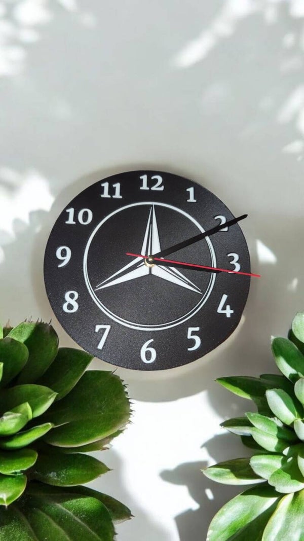 Wanduhr Mercedes