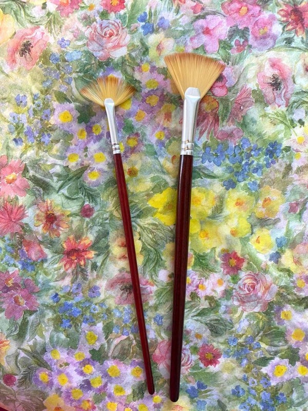 Fan Brush Set of 2