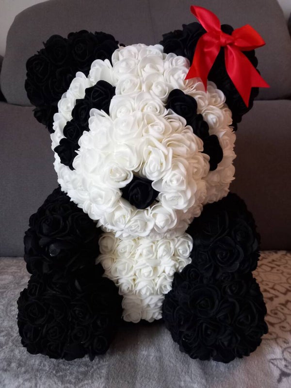 panda ourson en roses artificielles et son petit nœud