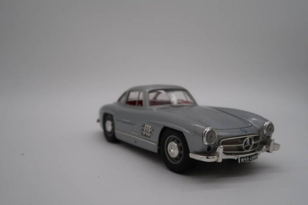 Mercedes-Benz 300 SL Bburago 1:18