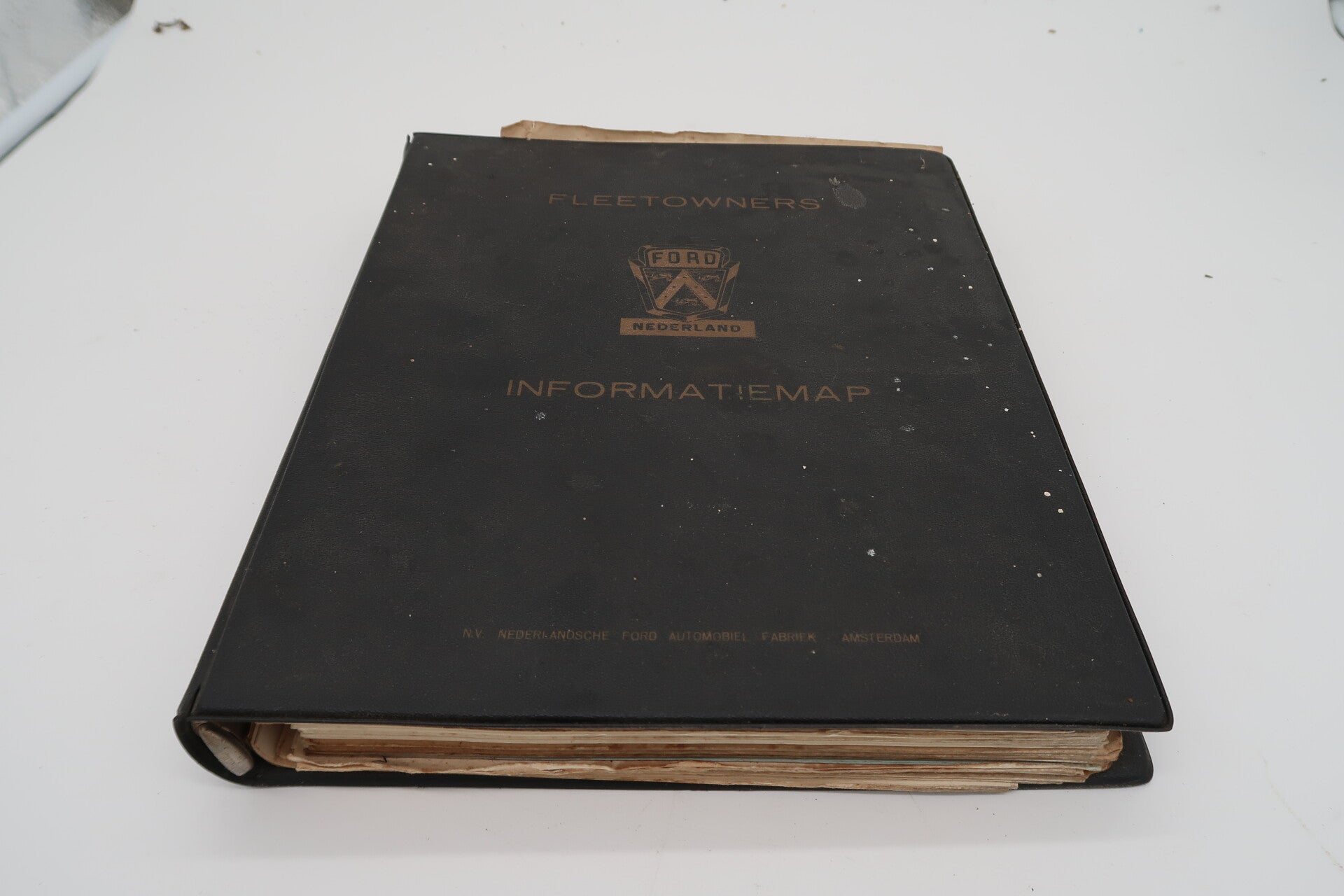 Ford Verkopers Informatie Map – Compleet (1966–1975)  Originele Ford Dealeruitgave – Fabriek Amsterdam