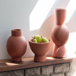 terracotta-vases-and-bowls-with-green-pears_original-standard.jpg