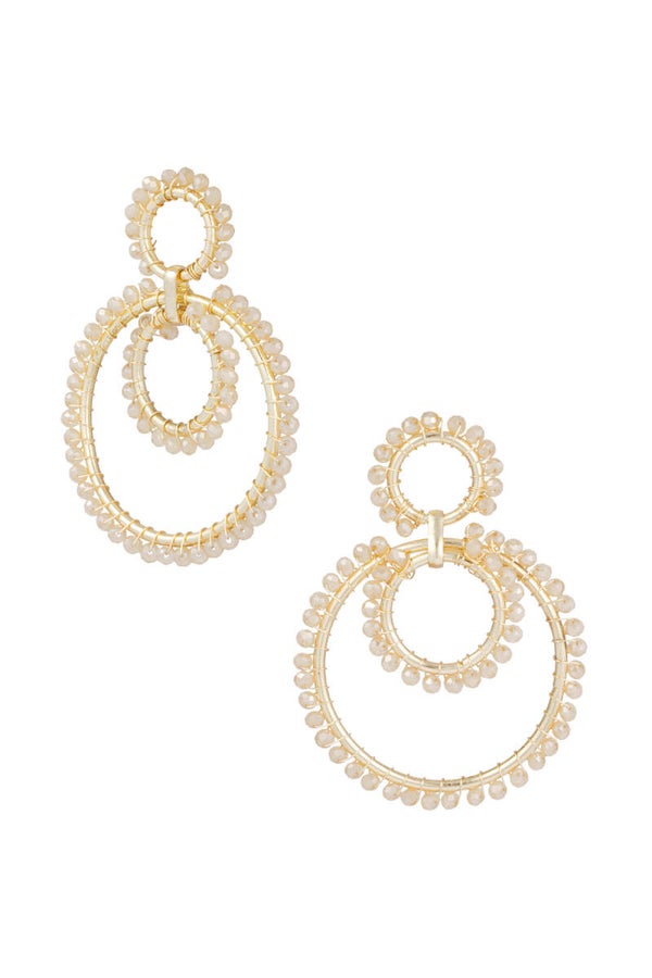 beads oorbellen beige