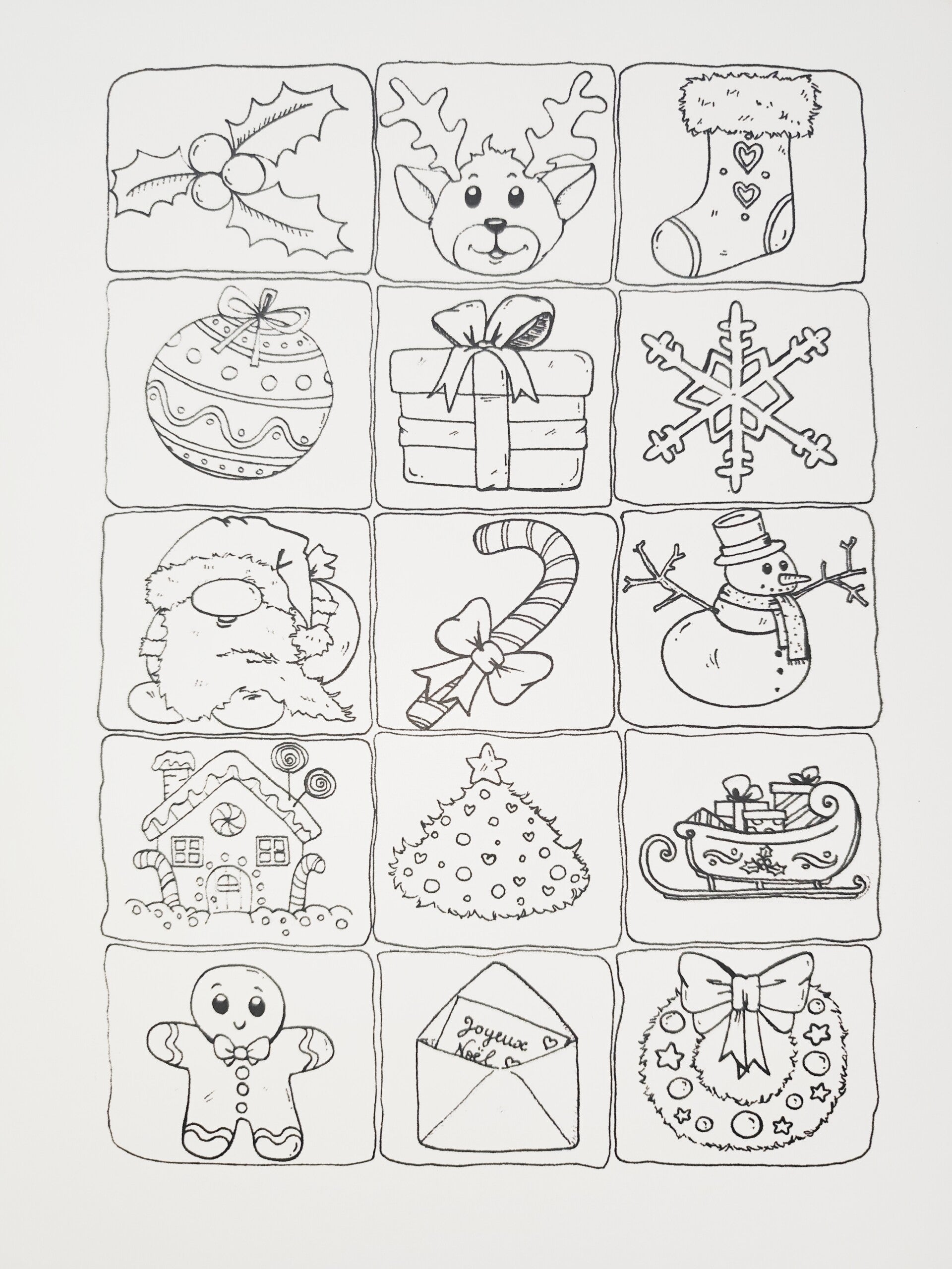 "Pêle-mêle de Noël" à colorier ou à peindre